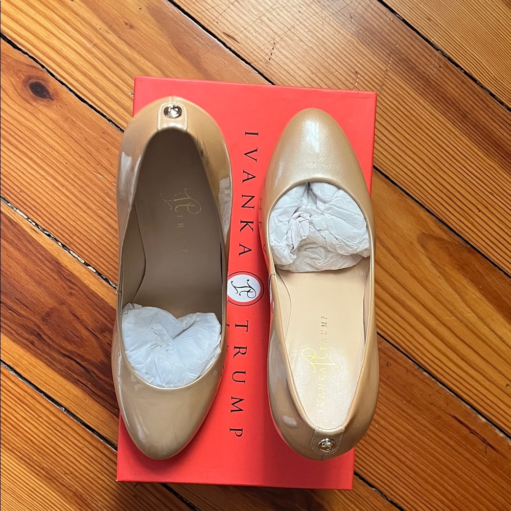 Ivanka Trump Women's Gold Heels